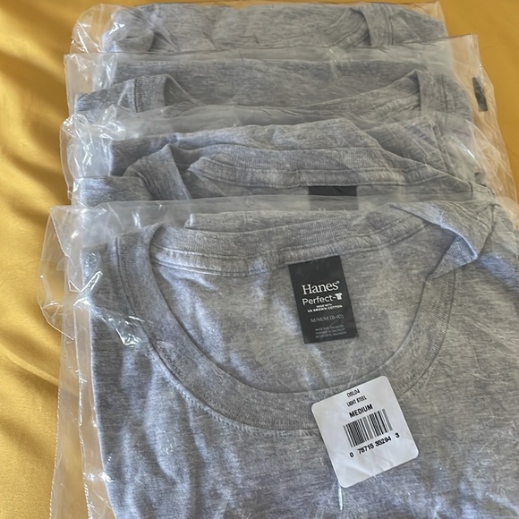 Short sleeved T-shirt(s) - Picture 3 of 4